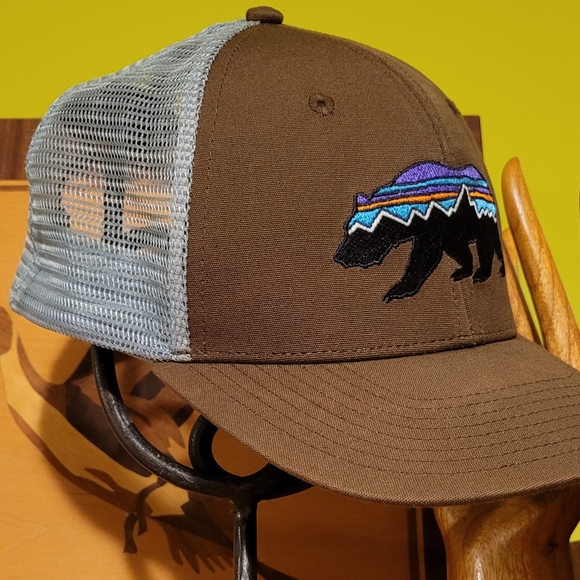 Trucker style hat - Picture 2 of 5
